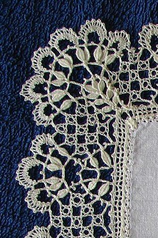 love Crochet Border Patterns, Cluny Lace, Bruges Lace, Bobbin Lacemaking, Lace Inspiration, Crochet Geek, Crochet Edgings, Bobbin Lace Patterns, Point Lace