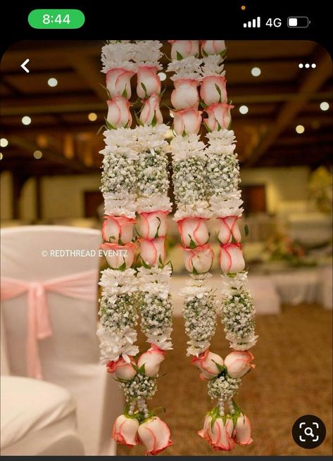 Garland For Indian Wedding, Wedding Reception Garland South Indian, Wedding Garlands South Indian Marriage, Flower Garland Wedding Indian Hindus, Wedding Garlands South Indian, Garlands Wedding Indian Flower, Marriage Garlands, Wedding Mala Rose, Jai Mala