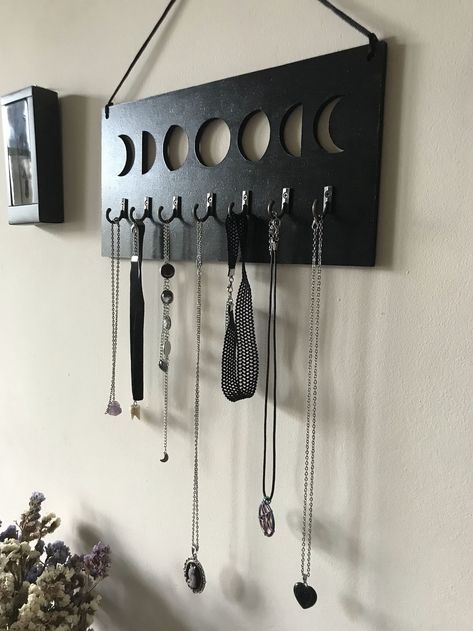 Moon Phases Wall Hanging Jewelry Organizer / Wood Jewelry - Etsy Moon Phases Room Decor, Witchy Entryway Decor, Witchy Room Aesthetic Diy, Goth Jewelry Holder, Witchy Home Decor Ideas, Book Bedroom Ideas, Punk Home Decor, Witchy Bedroom Decor, Witchy Room Aesthetic