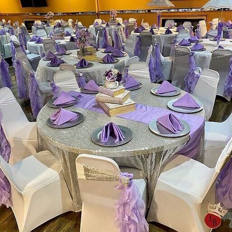 Purple And White Table Decorations, Lavender And Silver Table Setting, Lilac And Silver Party Decorations, Lavender And Grey Wedding Decorations, Black Purple And Silver Table Setting, Lavender And Silver Wedding Theme, Lavender Purple Wedding Theme, Sparkle Table Decorations, Quince Tiktoks