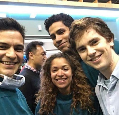 I the guy in the very back if the photo Claire Browne, Neil Melendez, Good Doctor Cast, Fiona Gubelmann, Nicholas Gonzalez, Savant Syndrome, Good Doctor Series, The Good Dr, Antonia Thomas