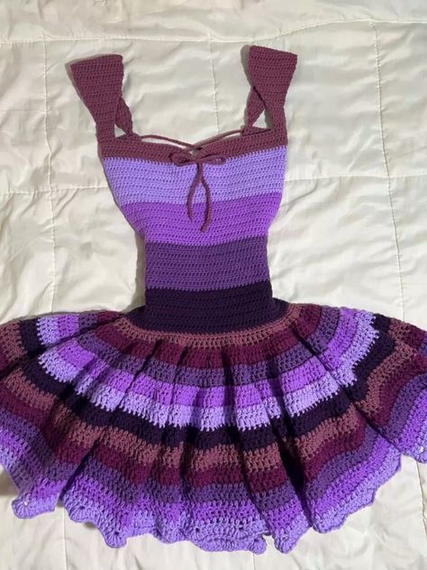 Aesthetic Crochet Dress, Purple Crochet Dress, Short Crochet Dress, Crochet Dress Aesthetic, Purple Crochet Ideas, Crochet Ruffle Dress, Kokomi Cosplay, Crochet Dress Outfits, Crochet Gown