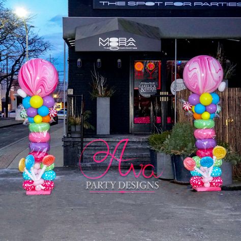 Candy Themed Balloon Columns, lollipop and sweets balloon decor, party entrance Balloon Decorations. #avapartydesigns Candy Theme Balloon Decor, Candy Land Balloon Decorations, Candyland Entrance, Candyland Balloon Column, Candyland Arch Entrance, Candy Land Entrance, Candy Land Balloons, Candyland Balloon Arch, Candy Balloons