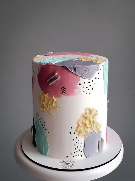 Abstract Cake Ideas, Abstract Cake Decorating, Abstract Birthday Cake, Trending Birthday Cakes, Cake Piping Designs, Abstract Cake, Funny Birthday Cakes, Simple Birthday Cake, Painted Cakes