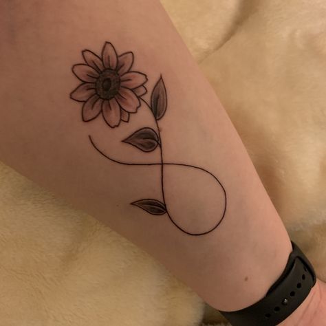 Mom Tattoo, Infinity Sign, Sunflower Tattoo, Mom Tattoos, Infinity Tattoo, Paw Print Tattoo, Flower Tattoo, Tattoo Ideas, Sunflower