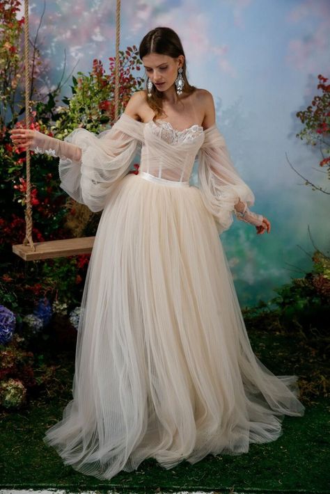 18 Fairytale Wedding Dresses for an Enchanted, Whimsical Look - Dress by Galia Lahav {Dan Lecca] Princess Dresses Aesthetic, Princess Dresses Kids Ball Gowns, Princess Dresses Kids, Wedding Dresses Whimsical, Fairy Wedding Dress, Fairy Tale Wedding Dress, Gaun Fashion, Fairy Wedding, Dream Dresses