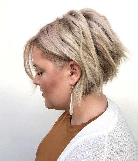 Pixie Haircut for Double Chins Plus Size Hairstyles Double Chin, Double Chin Hairstyles, Fat Face Haircuts, Chin Hair, Short Shaggy Haircuts, Long Haircuts, Shaggy Haircuts, Great Haircuts, Short Hair Styles For Round Faces