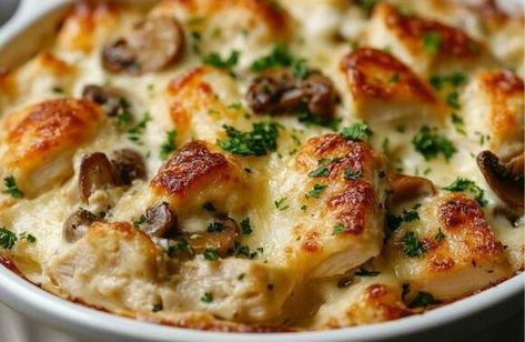 Stuffing Crust, Swiss Chicken Casserole, Smothered Potatoes, Pie Cups, Swiss Chicken, Crockpot Chicken And Dumplings, Hearty Comfort Food, Easy Chicken Pot Pie, Parmesan Crusted Chicken