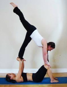 Acroyoga Two Person Yoga Poses, Two Person Yoga, 2 Person Yoga, Two People Yoga Poses, 2 Person Yoga Poses, 2 People Yoga Poses, Couple Yoga, Couples Yoga Poses, Acro Yoga Poses