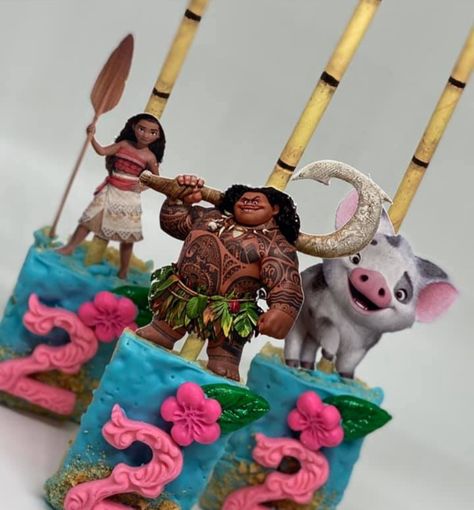 A classic spin on Moana inspired treats! Gorgeous Candy Apples with the Te Fiti Swirl and fondant hibiscus flowers add the perfect embellishments to enhance your dessert table! Moana Theme Dessert Table, Moana Rice Krispie Treats, Moana Chocolate Covered Strawberries, Moana Rice Crispy Treats, Moana Treat Table, Moana Treats Ideas, Moana Desserts, Moana Dessert Table, Moana Treats