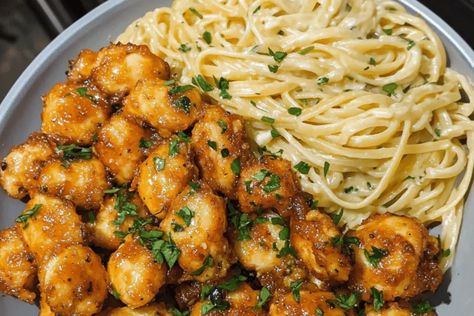 Lemon Garlic Butter Chicken Bites with Savory Parmesan Linguine Lemon Chicken Linguine Recipe, Parmesan Linguine, Great Pasta Recipes, Lemon Garlic Butter Chicken, Lemon Parmesan Pasta, Garlic Butter Chicken Bites, Butter Chicken Bites, Clean Dinner Recipes, Lemon Garlic Butter Sauce