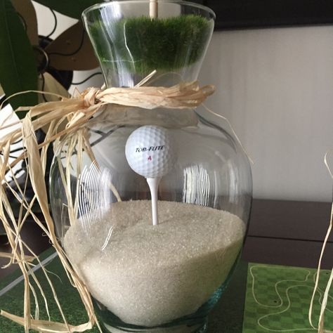 Golf Tournament Sponsor Table, Golf Banquet Decorations, Golf Ball Decoration Ideas, Golf Themed Centerpieces Ideas, Longest Table, Golf Partee, Extravaganza Party, Golf Favors, Golf Centerpieces