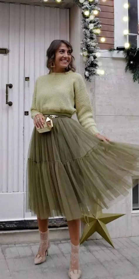 Winter Wedding Guest Dresses: 18 Best Looks ❤ winter wedding guest dresses green tulle skirt chicwish ❤ #weddingdresses Winter Wedding Guest Dresses, Green Tulle Skirt, Winter Wedding Attire, Winter Wedding Guest, Wedding Guest Outfit Winter, Rehearsal Dinner Outfits, Winter Wedding Outfits, Wedding Guest Outfit Fall, Winter Wedding Guest Dress