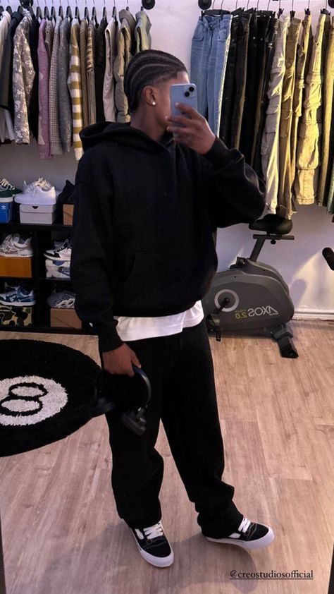 Asos Men Outfits, Black Tracksuit Outfit, Black Hoodie Outfit Men, Tracksuit Outfit Mens, Guy Outfits Aesthetic, Black Hoodie Outfit, Fire Clothes, Hoodie Outfit Men, Black Outfit Men