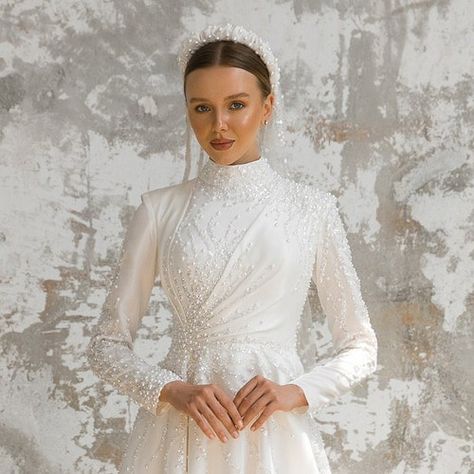 Wedding Dress For Curvy Brides, Lace Wedding Dress Plus Size, Wedding Dress Sheath, Wedding Dress Beaded, Floral Lace Wedding Dress, Wedding Dress Plus Size, Satin Bridal Gowns, Muslim Wedding Dress, Modest Wedding Gowns