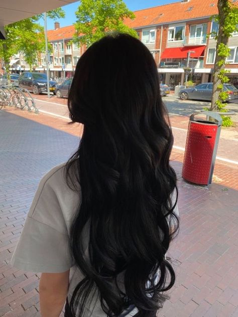 Healthy Black Hair, Black Wavy Hair, Black Hair Aesthetic, Jet Black Hair, Long Dark Hair, Pretty Hair Color, Hair Stylies, Long Black Hair, Long Wavy Hair