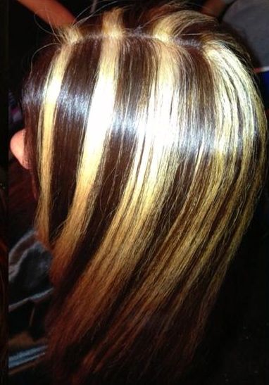 Blonde Highlight chunks This is what I don't want! Yellow Chunky Highlights, Highlight Chunks, Carmel Highlights, Chunky Highlights, Blonde Highlight, Blonde Highlights, Hair Designs, Hair Looks, Dyed Hair