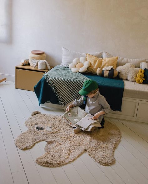 Lorena Canals (@lorenacanalsrugs) • Instagram photos and videos Comfortable Reading Nook, Lorena Canals Rugs, Sleepy Bear, Kids Area Rugs, Bear Rug, Animal Rug, Playful Decor, Lorena Canals, Childrens Rugs