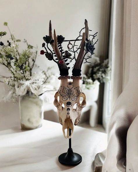 Are you planning a wedding? looking for unusual table centrepieces? I've got you... #alternativewedding #weddingcenterpieces #paganart #skullcollection #natureinspired #mothdrawing Animal Skull Wedding Decor, Bone Wedding Decor, Bones Wedding, Whimsy Wedding, Moth Drawing, Wedding Centrepieces, Skull Wedding, Pagan Art, Flower Center