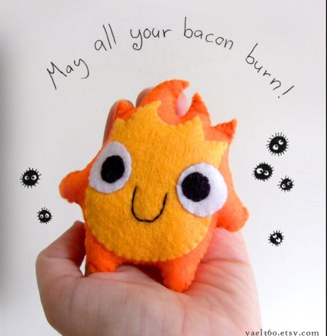 Calcifer felt plush Cute Calcifer, Calcifer Howl's Moving Castle, May All Your Bacon Burn, Baby Mobil, Howls Moving, Howl's Moving Castle, Plushie Patterns, Sewing Stuffed Animals, Howls Moving Castle