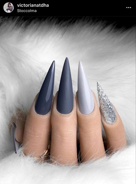 Winter Nails Stiletto Classy, Stiletto Winter Nail Designs, Spring Stiletto Nails 2024, Dark Gray Nail Ideas, Charcoal Grey Nails, Grey And Silver Nails, Glitter Long Nails, Blue Stiletto Nails, Ballerina Acrylic Nails