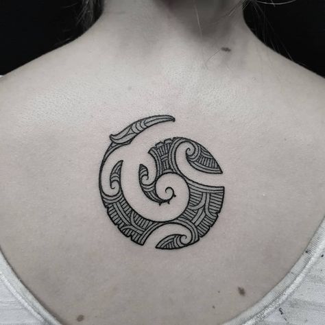 Small Koru done yesterday, thank you Chloe! 🙌info@sunsettattoo.co.nzwww.sunsettattoo.co.nz Koru Tattoo Woman, Maori Koru Tattoo, Small Maori Tattoo, Maori Tattoo Designs Women, Phycadelic Tattoo, Nz Tattoo, Koru Tattoo, Maori Tattoo Frau, Tattoo Pierna