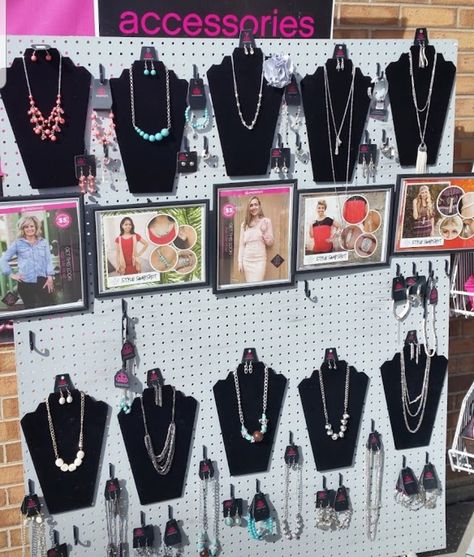 Paparazzi Vendor Display Ideas, Greenhouse Remodel, Paparazzi Pegboard Display, Paparazzi Jewelry Organization Ideas, Paparazzi Jewelry Room Ideas Boutique, Paparazzi Jewelry Displays Color Block, Bling Room, Goth Jewelry Display, Craft Table Display