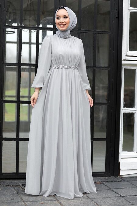 Pirahan Majlesi, Muslim Fashion Dress Gowns, Baju Bridesmaids, Gaun Tulle, Grey Hijab, Latest Abaya, Muslim Evening Dresses, Elegant White Dress