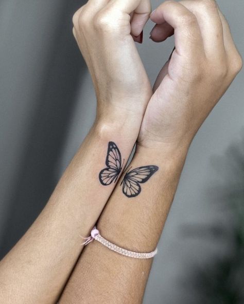 Butterfly Tattoo For Friends, Cute Tattoos Matching Best Friends, Tattoo Ideas For Moms And Daughters, Matching Wrist Tattoos Friends, Butterfly Tattoo Best Friend, Mom Daughter Tattoos Meaningful, Best Friend Tattoos Butterfly, Best Friend Butterfly Tattoos, Butterfly Matching Tattoos