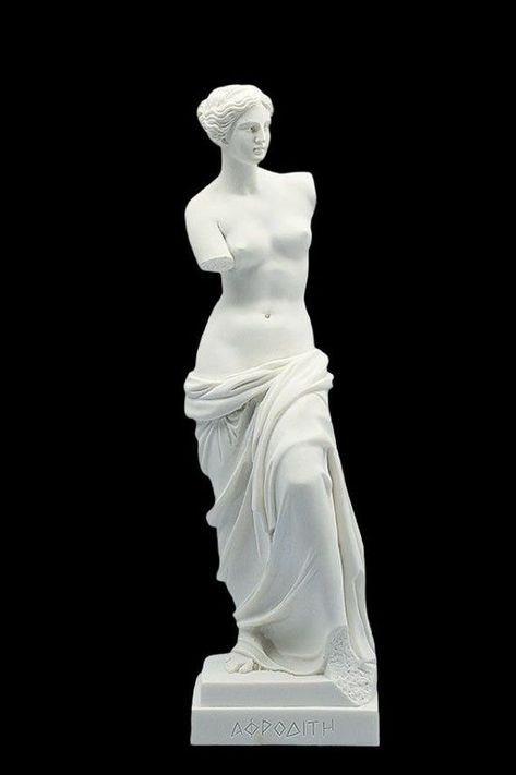 Venus Sculpture, Greek Goddess Statue, Sculpture Greek, Aphrodite Goddess, The Louvre Museum, Ancient Greek Sculpture, Statue Tattoo, Roman Statue, Classic Sculpture