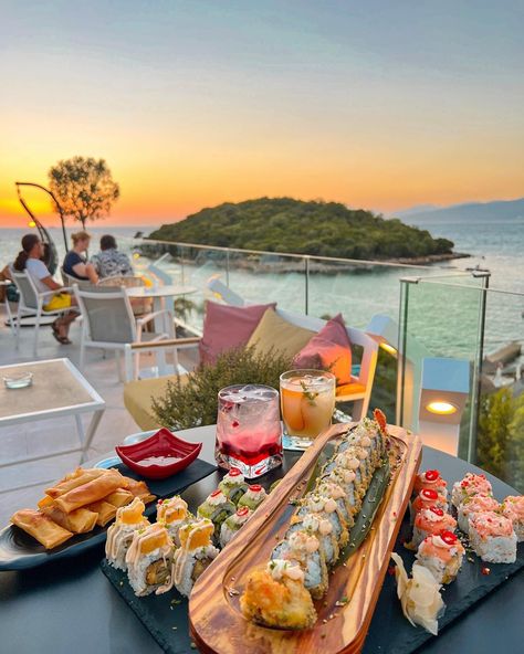 Ksamil Albania, Vacation Food, Albanian Recipes, Albanian Culture, Food Sushi, Sushi Platter, Vacation Meals, Beach Meals, Vacation Goals