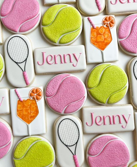 Tennis Cookies Decorated, Pickleball Cookies Decorated, Tennis Cookies, 2024 Cookies, Sugar Cookie Business, Sugar Cookie Decorating Ideas, Biscuit Decorating, Tennis Christmas, Watercolor Cookies