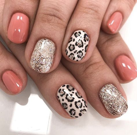 All Acrylic Nails No Polish, Leopard Print Dip Powder Nails, Diy Cheetah Nails, Spring Leopard Print Nails, 40 Birthday Nails, Secretary Nails, Leperd Nails, Gel Nails Cheetah Print, Cute Leopard Nails