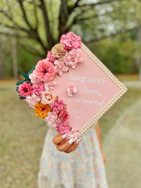 Nurse Graduation Cap Designs, Graduation Cap Decoration Nursing, Creative Graduation Caps, Graduation Cap Ideas, Nurse Graduation Cap, College Grad Cap Ideas, Grad Cap Decorated, Graduation Cap Decoration Diy, High School Graduation Cap