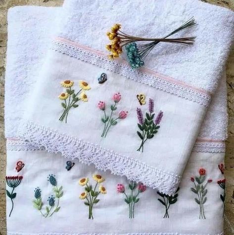 Towel Embroidery Designs, 100 Crochet Stitches, Embroidery Stitches Beginner, Cushion Embroidery, Towel Embroidery, Hand Embroidery Patterns Flowers, Embroidery Book, Pola Sulam, Hand Embroidery Projects