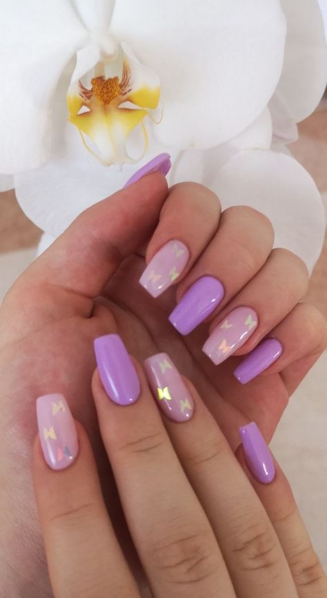 Lilac Nails Design, Ongles Gel Violet, Violet Nails, Nagellack Trends, Lilac Nails, Purple Acrylic Nails, Lavender Nails, Brittle Nails, Acrylic Nails Coffin Short