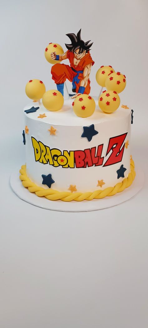 Dragón Ball z cake Dragon Ball Z Birthday Cake, Dragon Ball Cake Ideas, Dragon Ball Z Cake Goku, Anniversaire Dragon Ball Z, Goku Cake Ideas, Cumple Dragon Ball Z Party Ideas, Goku Birthday Cake, Dbz Cake, Dragonball Cake