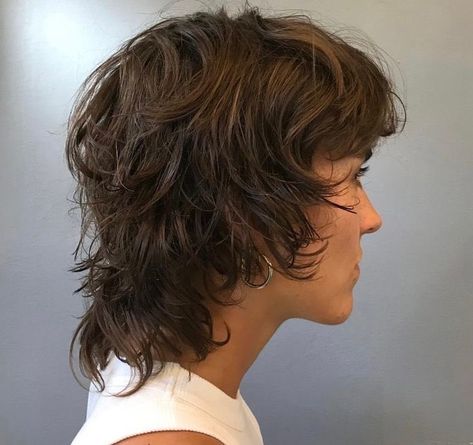 Queer Hair, Clarisse La Rue, Short Shag Haircuts, Shaggy Short Hair, Thick Wavy Hair, Mullet Haircut, Hair Inspiration Short, Punk Hair, Edgy Short Hair