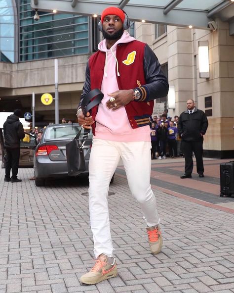 Lebron James Outfits, Expensive Fits, League Fits, King Lebron, Nike Off White, Sports Outfit, Fits Ideas, Nba Outfit, Nba Fashion