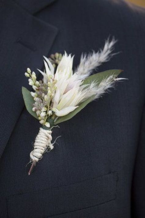 Grass Wedding, Groom Boutonniere, Blush Bride, Boutonniere Wedding, Wedding Cake Designs, Bridal Flowers, Alternative Wedding, Groom And Groomsmen, Pampas Grass