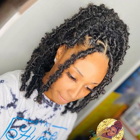 Beauty Depot on Instagram: “@thelocguru | Butterfly Locs 🦋  She came all the way home from Michigan and wanted little ole me to do her hair🥺🥰 ✨ June is booked , July…” Locs Inspiration, Butterfly Locks, Flips Hair, Twisted Hair, Butterfly Locs, Find Hairstyles, Faux Locs Hairstyles, Braids Hairstyles Pictures, Twist Braid Hairstyles