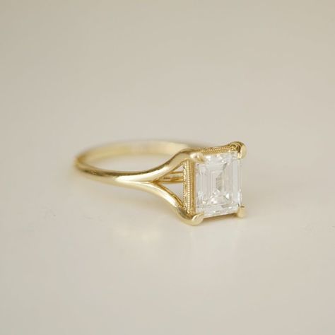 Bezel And Prong Setting, Engagement Rings Through The Decades, Simple And Unique Engagement Rings, Unique Emerald Cut Engagement Rings Gold, Quiet Luxury Engagement Ring, Modern Gold Engagement Ring, Embezzled Engagement Ring, Color Stone Engagement Rings, Engaement Rings