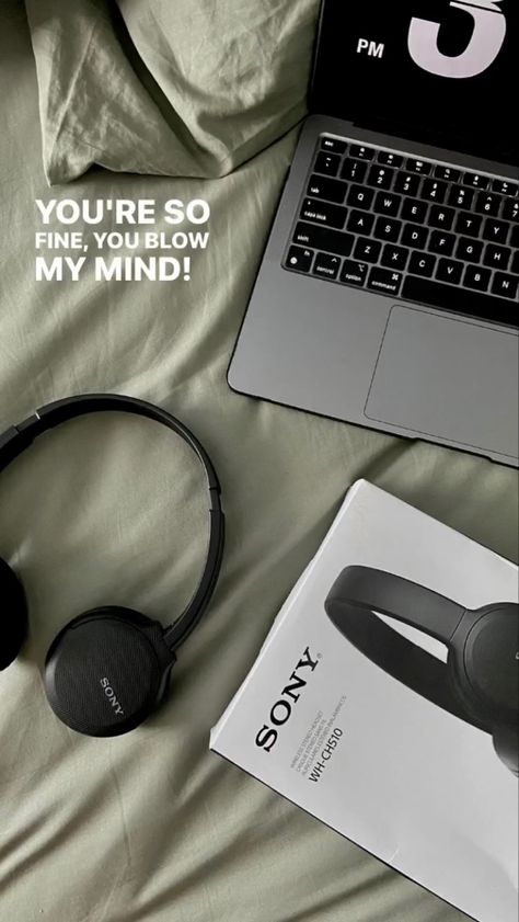 Audífonos negros , aesthetic, WH-CH510,inspo Sony Aesthetic, Sony Wh Ch510, Headphone Aesthetic, Headphones Sony, Cute Headphones, Airport Aesthetic, Earbud Headphones, Day Work, Headphones