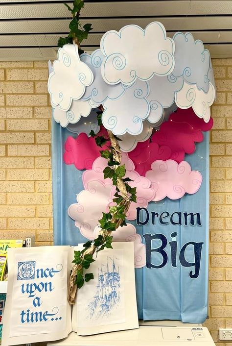 Fairytale Decorations Diy, Reading Area Display, Book Fair Decoration, Book Fair Decoration Ideas, Fairytale Classroom Theme, Book Fair Themes, Fairytale Display, Book Fair Ideas Display, School Library Book Displays