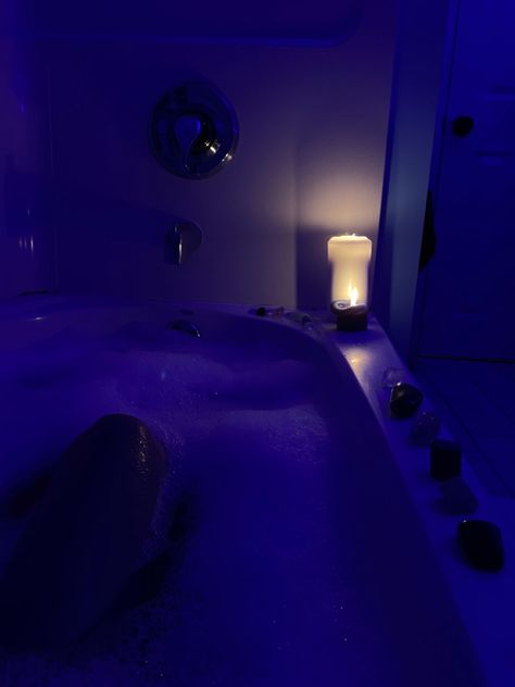 Full Moon Bath, Bath Aesthetic, Moon Bath, Moon Full, Crystal Bath, Sound Bath, Bath Time, Full Moon, Bathrooms