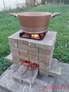 Cocinas rusticas de ladrillo on Pinterest Outdoor Cooking Fireplace, Diy Wood Stove, Diy Outdoor Fireplace, Bbq Grill Design, Outdoor Kitchen Plans, Outdoor Stove, Outdoor Oven, Outdoor Kitchen Grill, Rocket Stoves