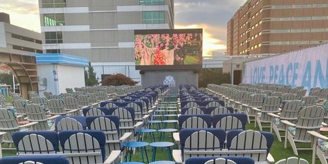 8 essential tips for sky-high fun at Fort Worth's new Rooftop Cinema Club Rooftop Cinema Club, Rooftop Cinema, Outdoor Movie Theater, Disco Style, Coffee Bars In Kitchen, Coffee Bars, Outdoor Theater, Concession Stand, Dress Appropriately