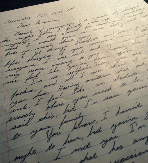 Messy Cursive, The One Kiera Cass, Amazing Handwriting, Messy Handwriting, Maxon Schreave, Handwriting Examples, Pretty Handwriting, Kiera Cass, Handwriting Styles