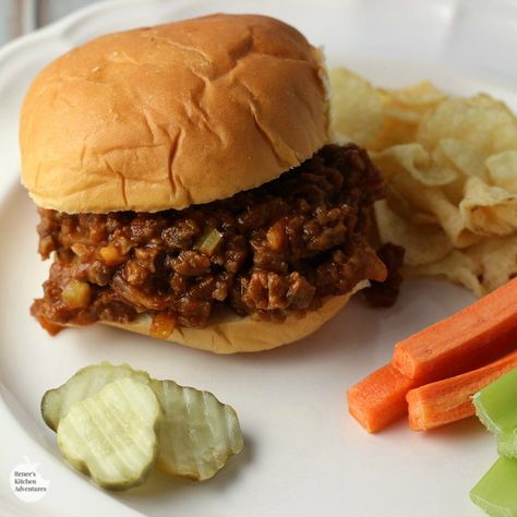 Easy Meatless Sloppy Joes | by Renee's Kitchen Adventures - quick easy meatless dinner or lunch recipe for a from-scratch vegan/vegetarian Sloppy Joes #ad Gardein Recipes, Veggie Sloppy Joes, Vegetarian Sloppy Joes, Meat Ideas, Vegan Sloppy Joes, Sloppy Joe Recipe, Joe Recipe, Sloppy Joes Recipe, Recipe Vegetarian