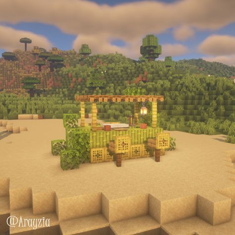 Minecraft Beach Pathway, Minecraft Tiki House, Tropical Village Minecraft, Minecraft Bamboo Decor, Beach Bar Minecraft, Beach Decor Minecraft, Minecraft Beach Restaurant, Minecraft Beach Aesthetic, Tiki Bar Minecraft